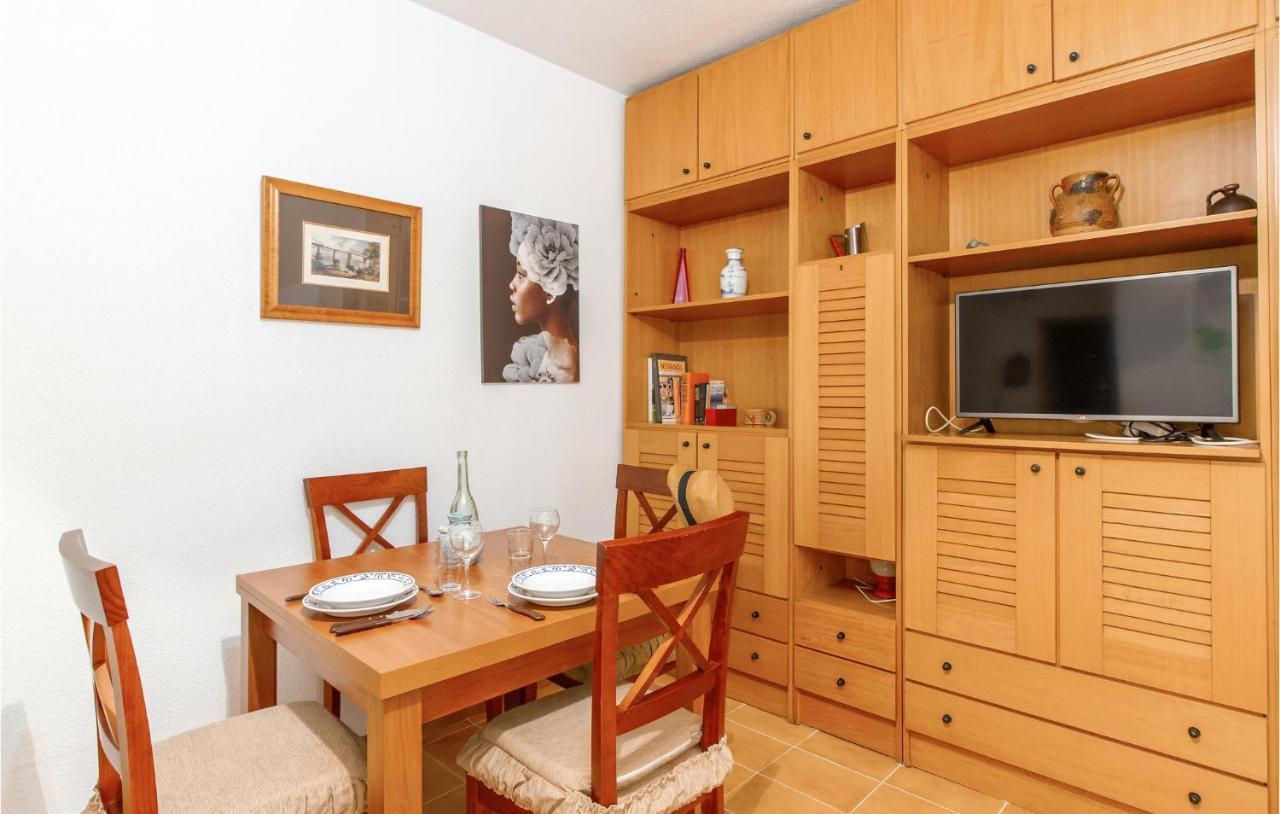 1 Bedroom Nice Apartment In Santa Pola Εξωτερικό φωτογραφία